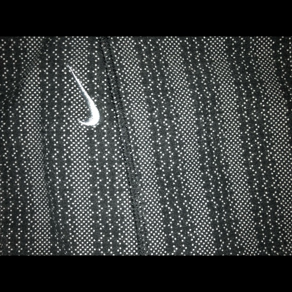 Nike Leggings - Picture 2 of 3